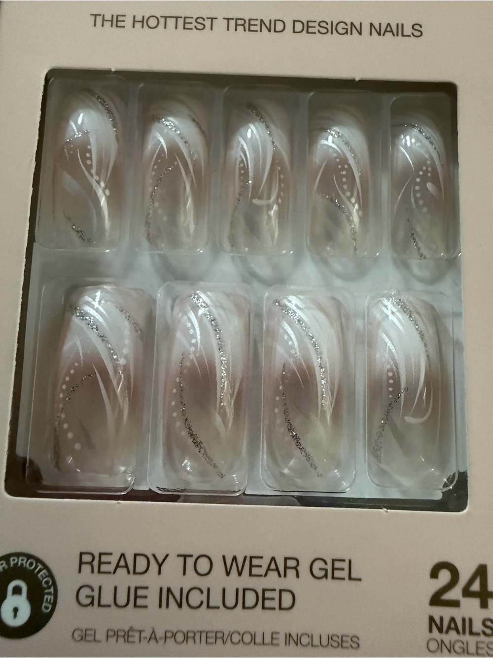 **NWT** Ready-to-Wear Gel Press-On Nails — White Swirl Design